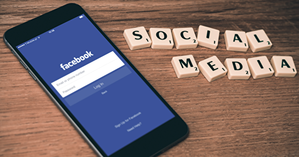 SocialMedia